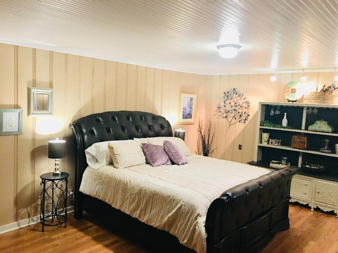 The Monastery At Forest Bed & Breakfast 3*